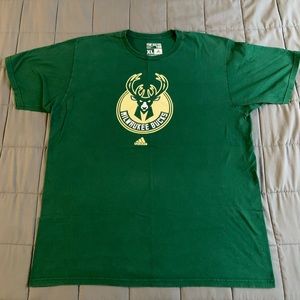 Mens Milwaukee Bucks Shirt - Size XL